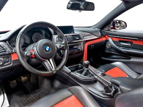 Used 2020 BMW M4 Coupe w/ Competition Package RWD image 10
