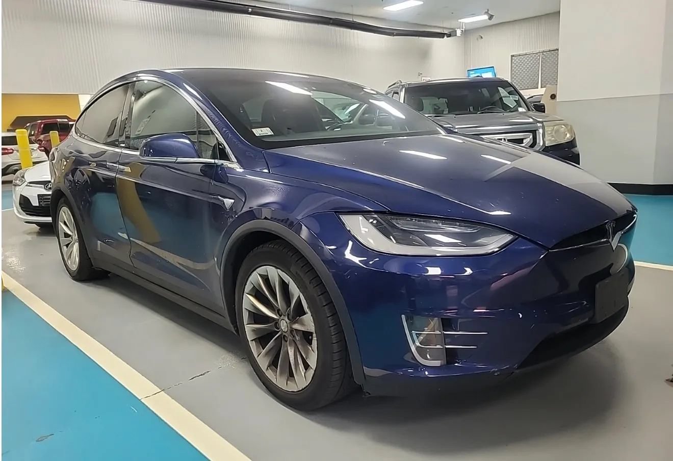 Used 2019 Tesla Model X 100D AWD/4WD image 5
