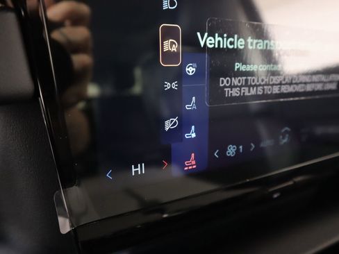 New 2026 Lincoln Navigator Premiere AWD/4WD image 8