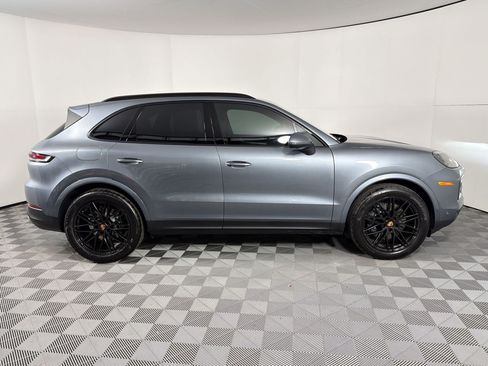 Used 2026 Porsche Cayenne AWD/4WD image 8