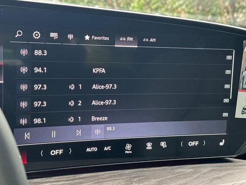 New 2025 Audi Q5 Premium image 17