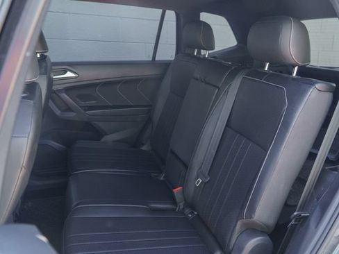 Used 2023 Volkswagen Tiguan SE R-Line FWD image 18