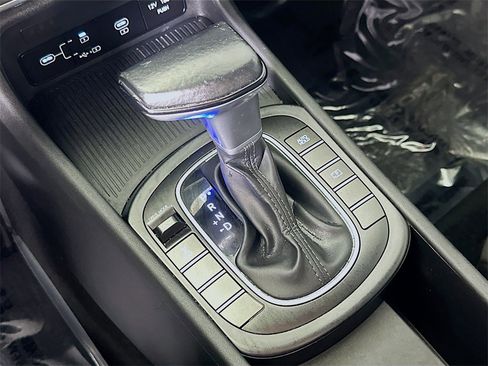 Used 2024 Hyundai Kona SEL image 30