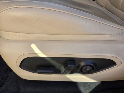 Used 2022 Jeep Grand Cherokee Limited 4xe image 24