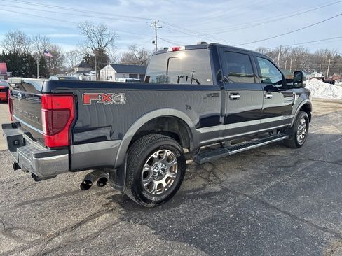 Used 2021 Ford F250 Lariat w/ Chrome Package image 5