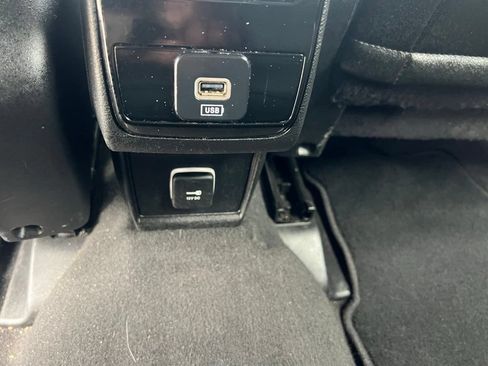 Used 2024 Jeep Compass Latitude AWD/4WD image 38