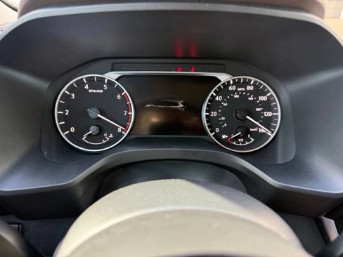 Used 2023 Nissan Rogue SV w/ SV Premium B Package FWD image 21