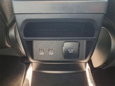 Used 2019 Ford Ranger Lariat w/ Black Appearance Package image 10