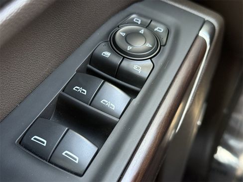 Used 2022 GMC Sierra 1500 SLT w/ SLT Premium Plus Package image 24