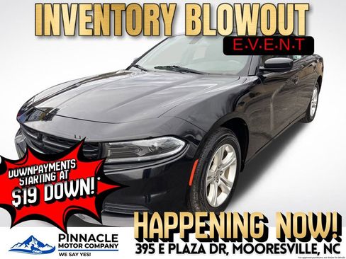 Used 2022 Dodge Charger SXT image 3