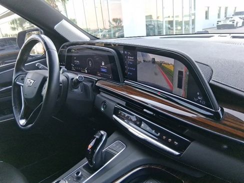 Used 2022 Cadillac Escalade ESV Premium Luxury w/ Performance Package image 14