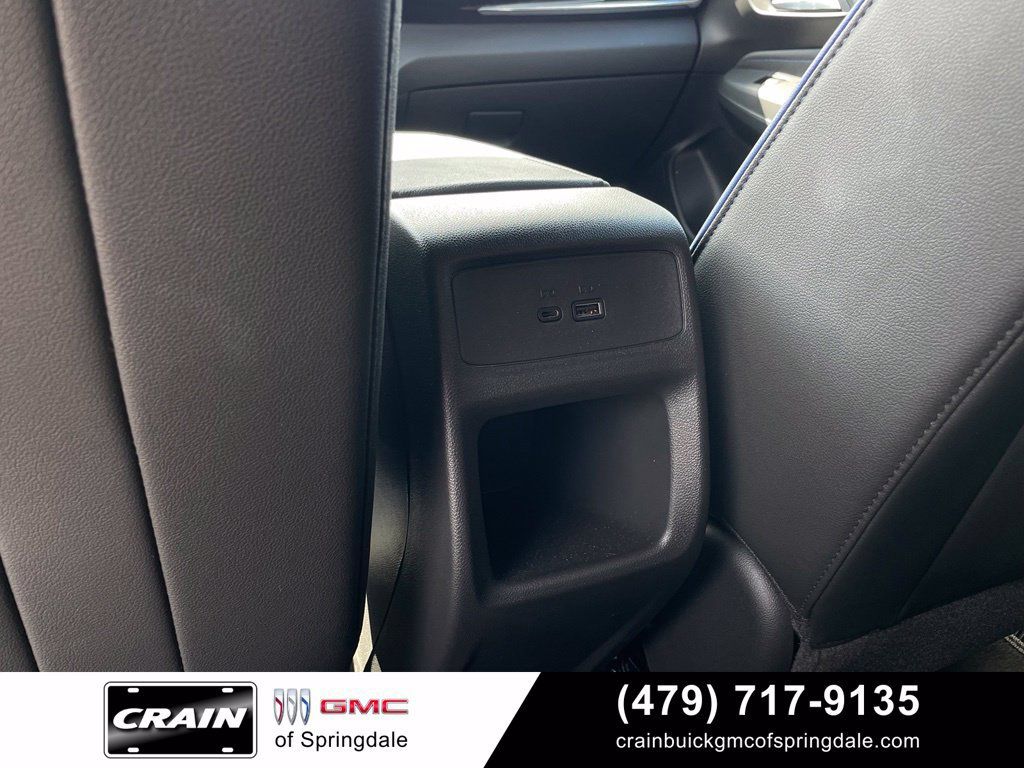 Used 2026 Buick Envista Sport Touring w/ Convenience I Package FWD image 25