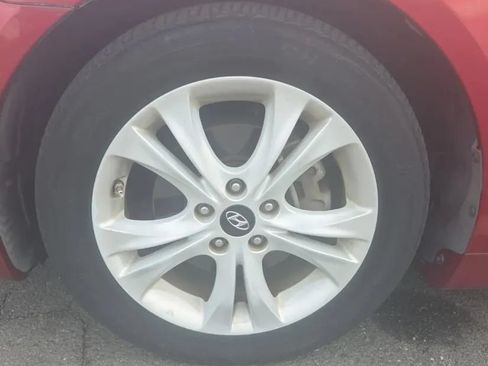Used 2012 Hyundai Sonata Limited w/ Navigation Pkg FWD image 3