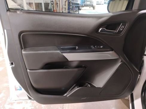 Used 2018 Chevrolet Colorado LT image 27