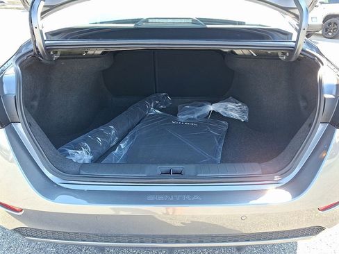 Used 2025 Nissan Sentra S image 28