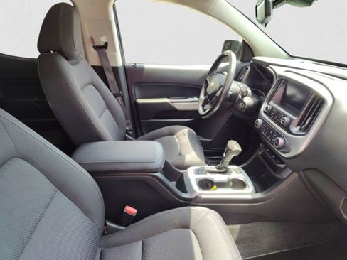 Used 2018 Chevrolet Colorado LT w/ LT Convenience Package image 19