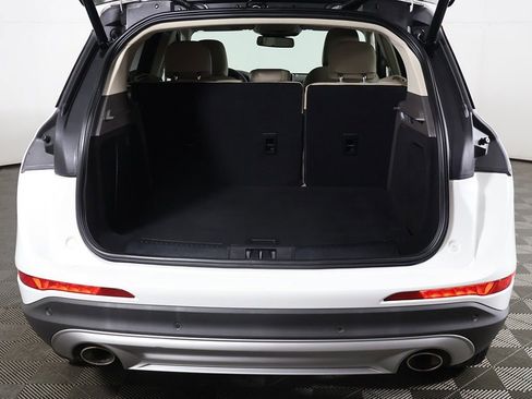 Used 2022 Lincoln Corsair FWD w/ Premium Package image 18
