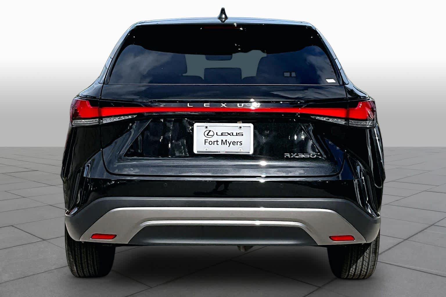 Used 2025 Lexus RX 350 FWD w/ Technology Package image 5