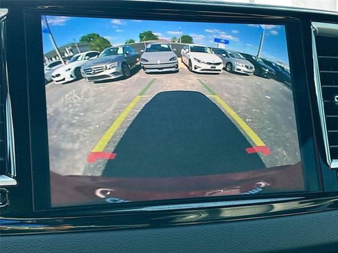 Used 2025 Chrysler Pacifica Select FWD image 15