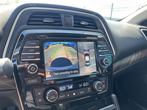 Used 2017 Nissan Maxima Platinum w/ Medallion Package image 38