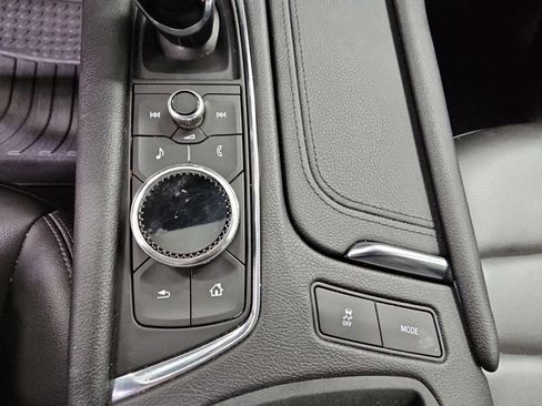 Used 2021 Cadillac XT5 Luxury FWD image 21