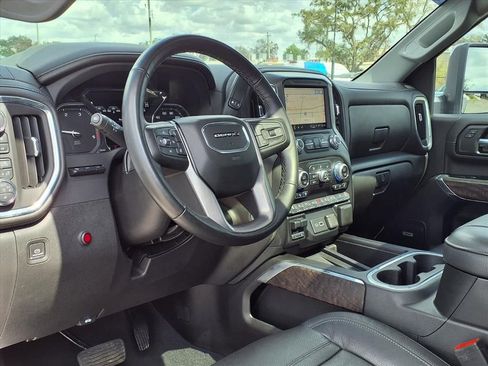 Used 2023 GMC Sierra 3500 Denali w/ Denali Ultimate Package image 24