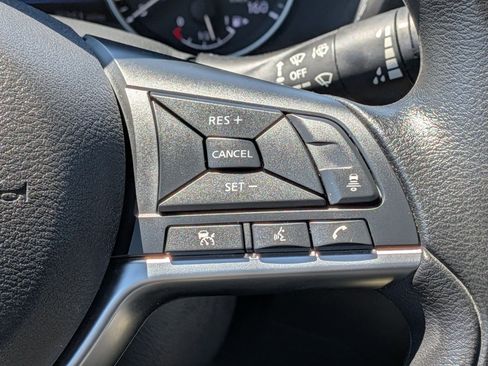 Used 2025 Nissan Sentra SV FWD image 19