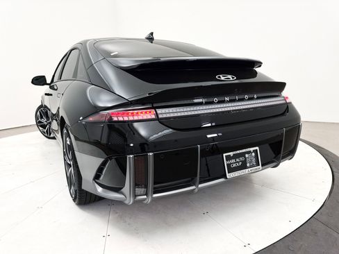 Used 2024 Hyundai Ioniq 6 SEL RWD image 7