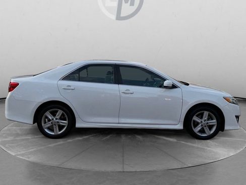 Used 2012 Toyota Camry SE image 6