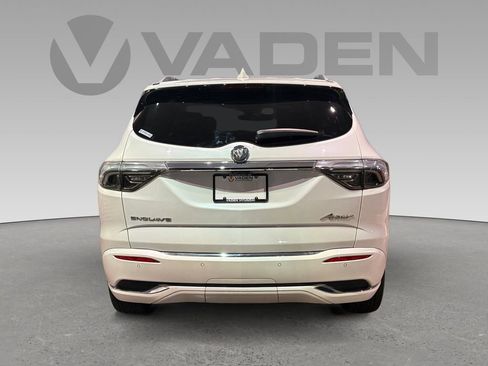 Used 2022 Buick Enclave Avenir w/ Avenir Technology Package image 26