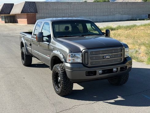 Used 2006 Ford F350 XLT AWD/4WD image 2