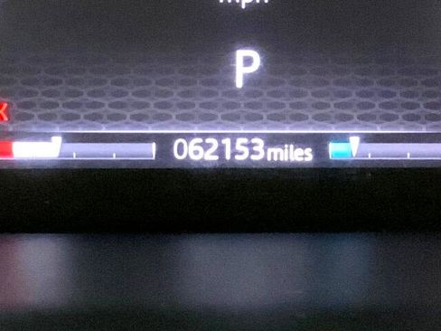 Used 2020 Land Rover Discovery Sport S image 24