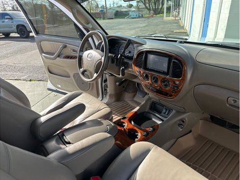 Used 2005 Toyota Tundra Limited image 26