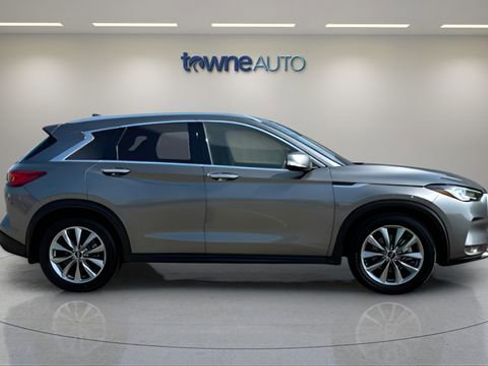 Used 2022 INFINITI QX50 Essential AWD/4WD image 6