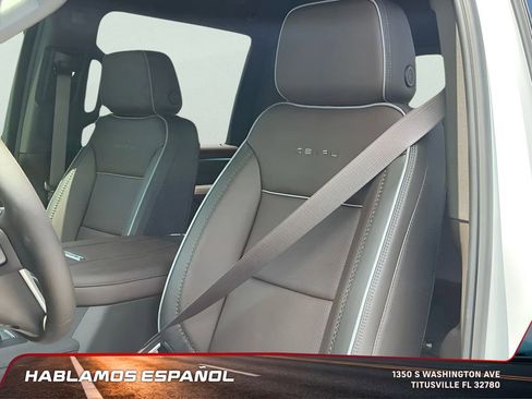 New 2025 GMC Sierra 2500 Denali image 17