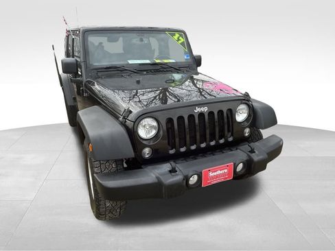 Used 2017 Jeep Wrangler Unlimited Sport w/ Quick Order Package 24S AWD/4WD image 28