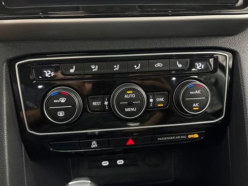 Used 2023 Volkswagen Atlas SEL AWD/4WD image 41