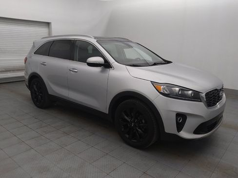 Used 2020 Kia Sorento EX image 11
