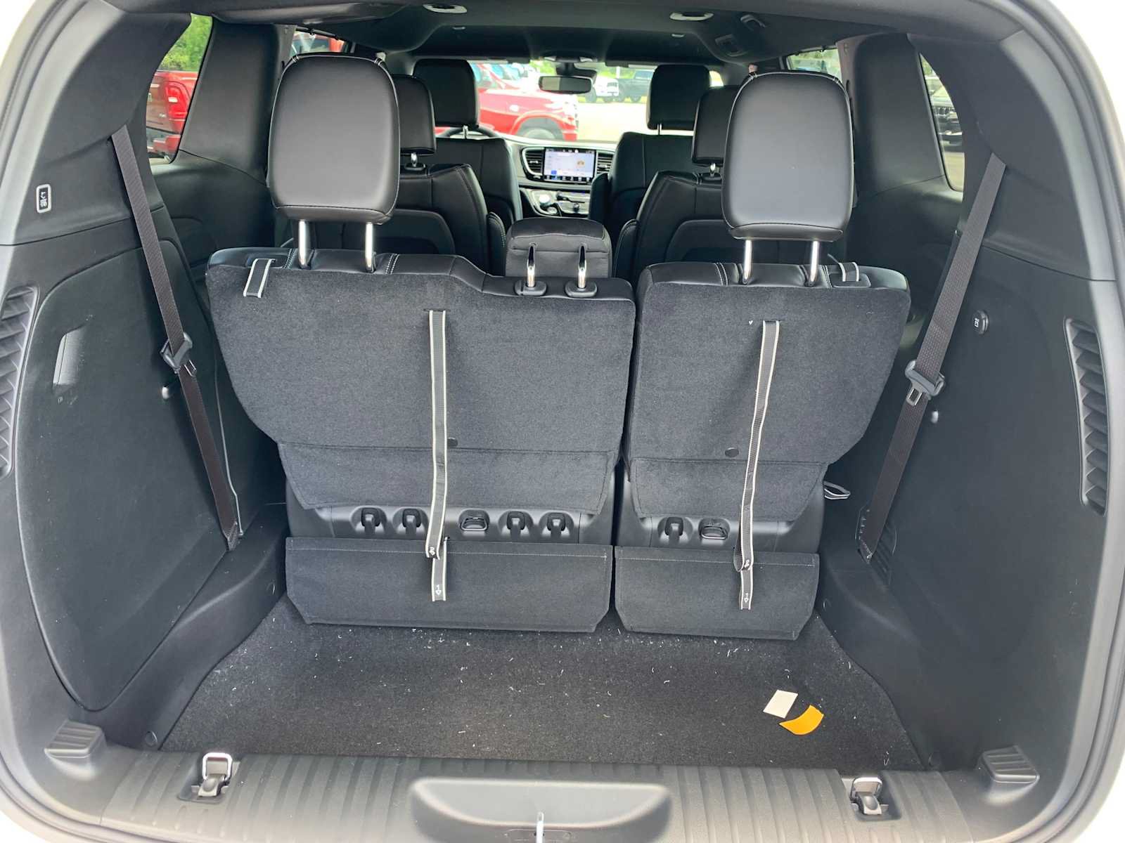 New 2027 Chrysler Pacifica Select FWD image 20