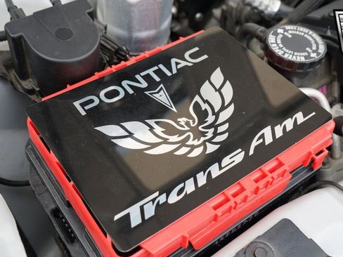 Used 2000 Pontiac Firebird Formula w/ Security Pkg image 19