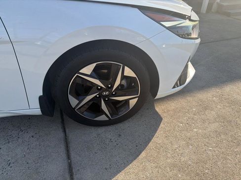 Used 2022 Hyundai Elantra Limited FWD image 36