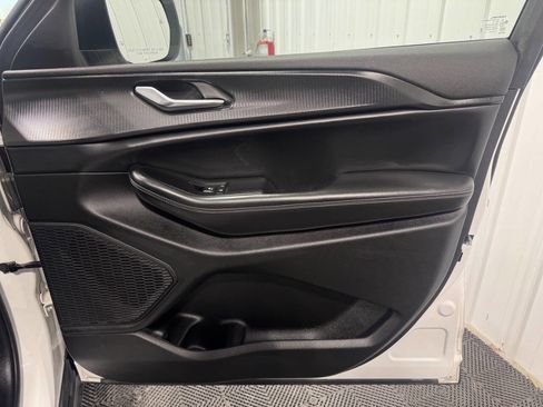 Used 2023 Jeep Grand Cherokee Laredo w/ Luxury Tech Group I image 20