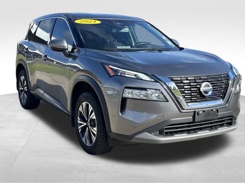 Used 2021 Nissan Rogue SV FWD image 3