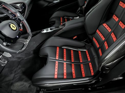 Used 2023 Ferrari SF90 Stradale image 23