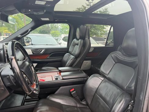Used 2021 Lincoln Navigator L Reserve AWD/4WD image 14