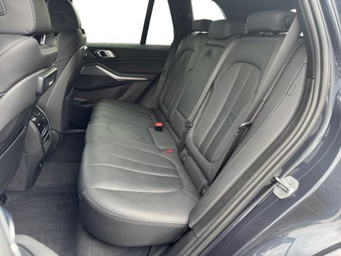 Used 2022 BMW X5 sDrive40i w/ M Sport Package RWD image 13