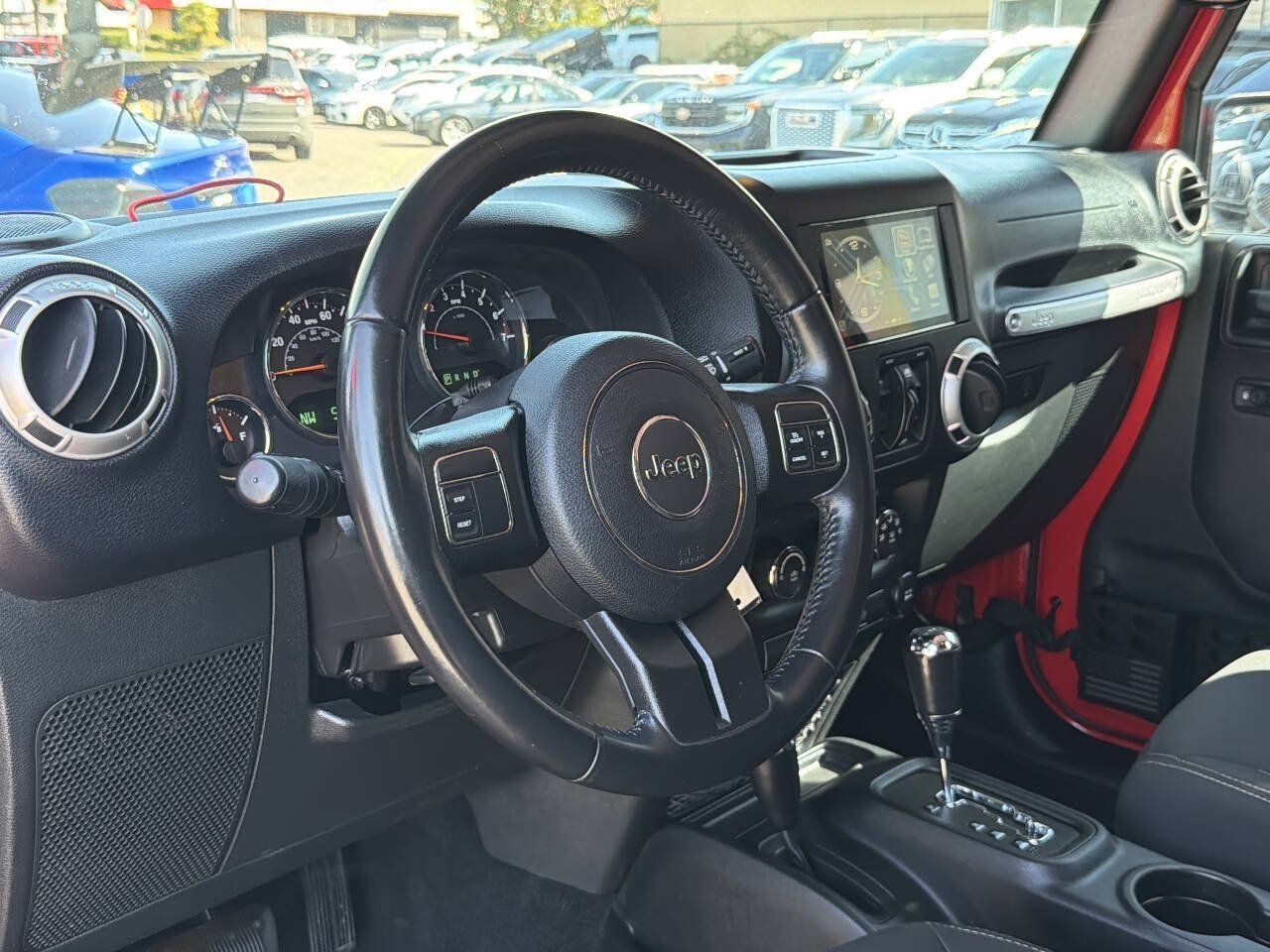 Used 2017 Jeep Wrangler Unlimited Sahara AWD/4WD image 39