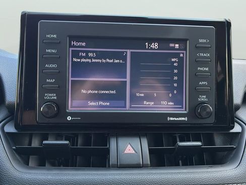 Used 2022 Toyota RAV4 LE image 20