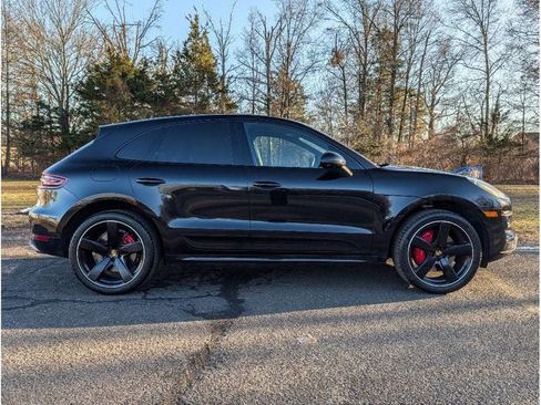 Used 2018 Porsche Macan Turbo AWD/4WD image 4