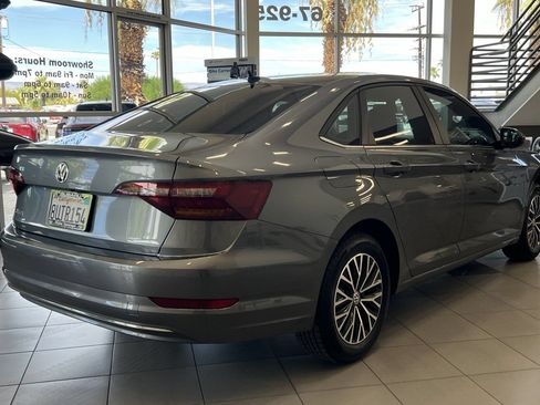 Used 2019 Volkswagen Jetta SE FWD image 5